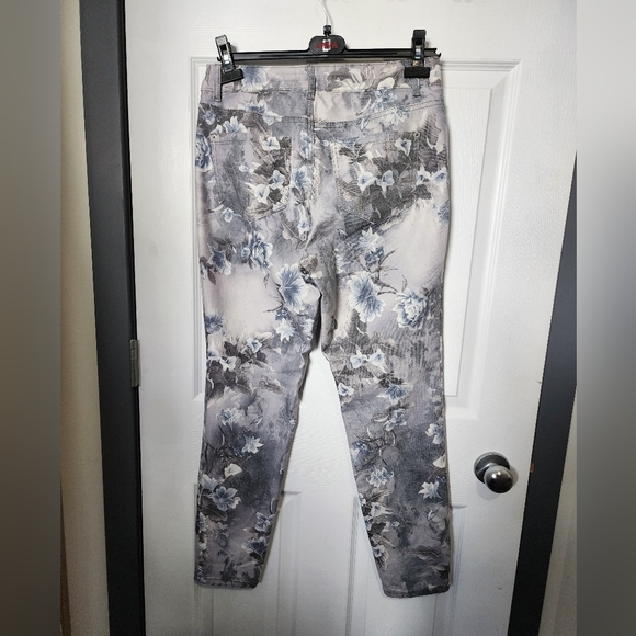 Melanie Lyne jeans - Picture 4 of 8